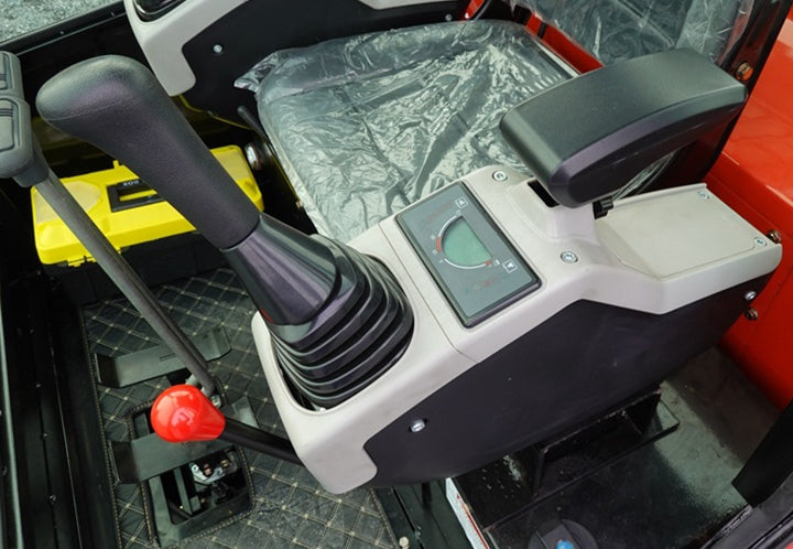 2.5 Ton Mini Excavator Rato Engine 21kW Gasoline Excavator Mini Digger With Hydraulic Thumb Digger QNT50R