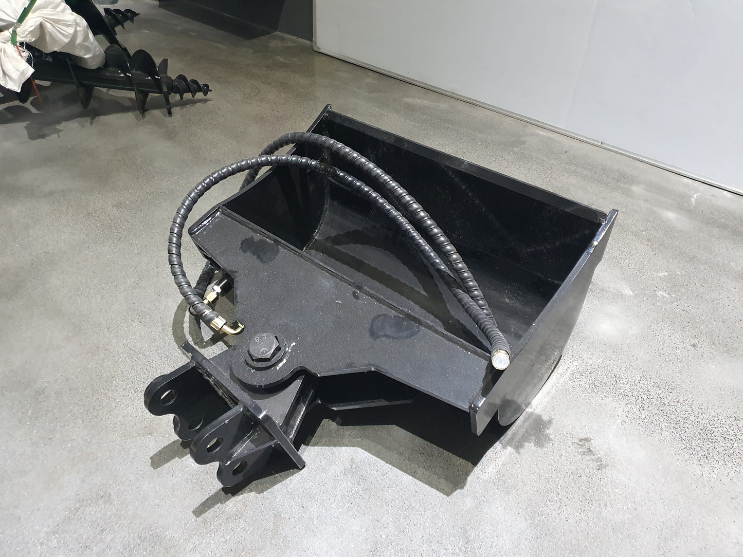 Tilt Bucket 24" 32“ and 40” for AGT Mini Excavators 12EX-QXD