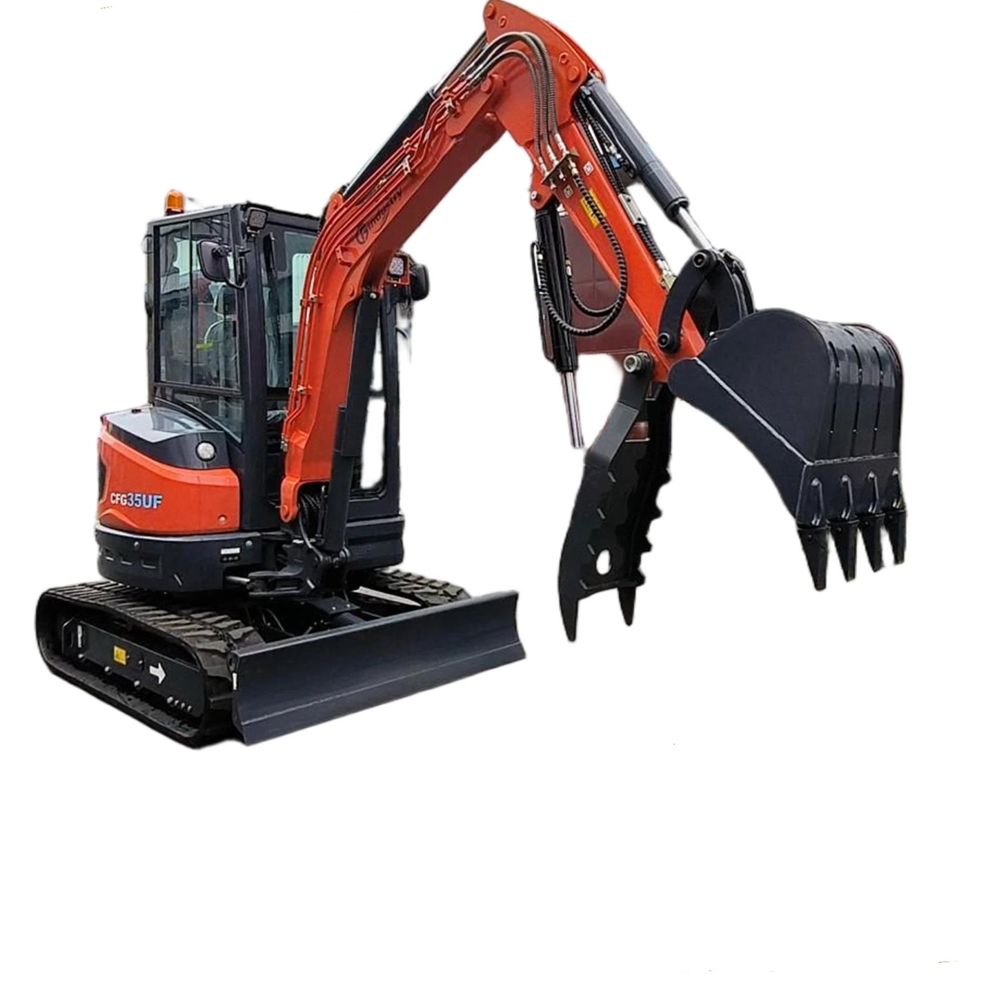 3.5 TON KUBOTA DIESEL ENGINE MINI EXCAVATOR W/ HYDRAULIC THUMB CFG35UF