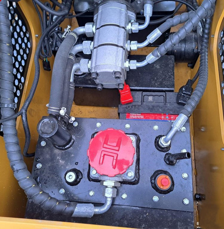 1 Ton Mini Crawler Skid Steer Compact Track Loader 23hp Gas RATO EPA Engine| CRT23