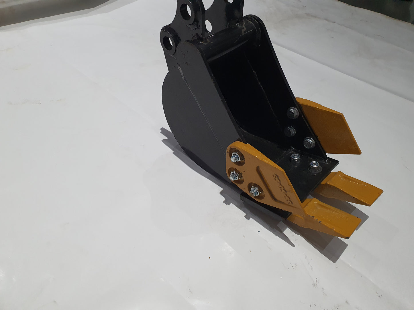 10" Bucket with teeth Digger Attachmentfor Excavators  |AGT-12EX-WD10