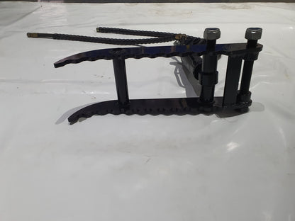 AGT Brand New Hydraulic Backhoe Thumb For 1-2 Ton Mini Excavator | 12EX-HYMZJII