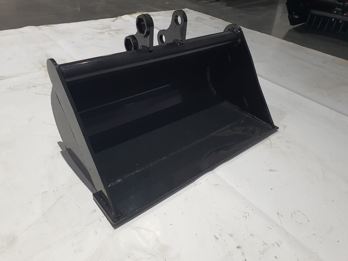 AGT 500mm 20"Excavator Bucket without teeth for mini excavator 12EX-WD20B