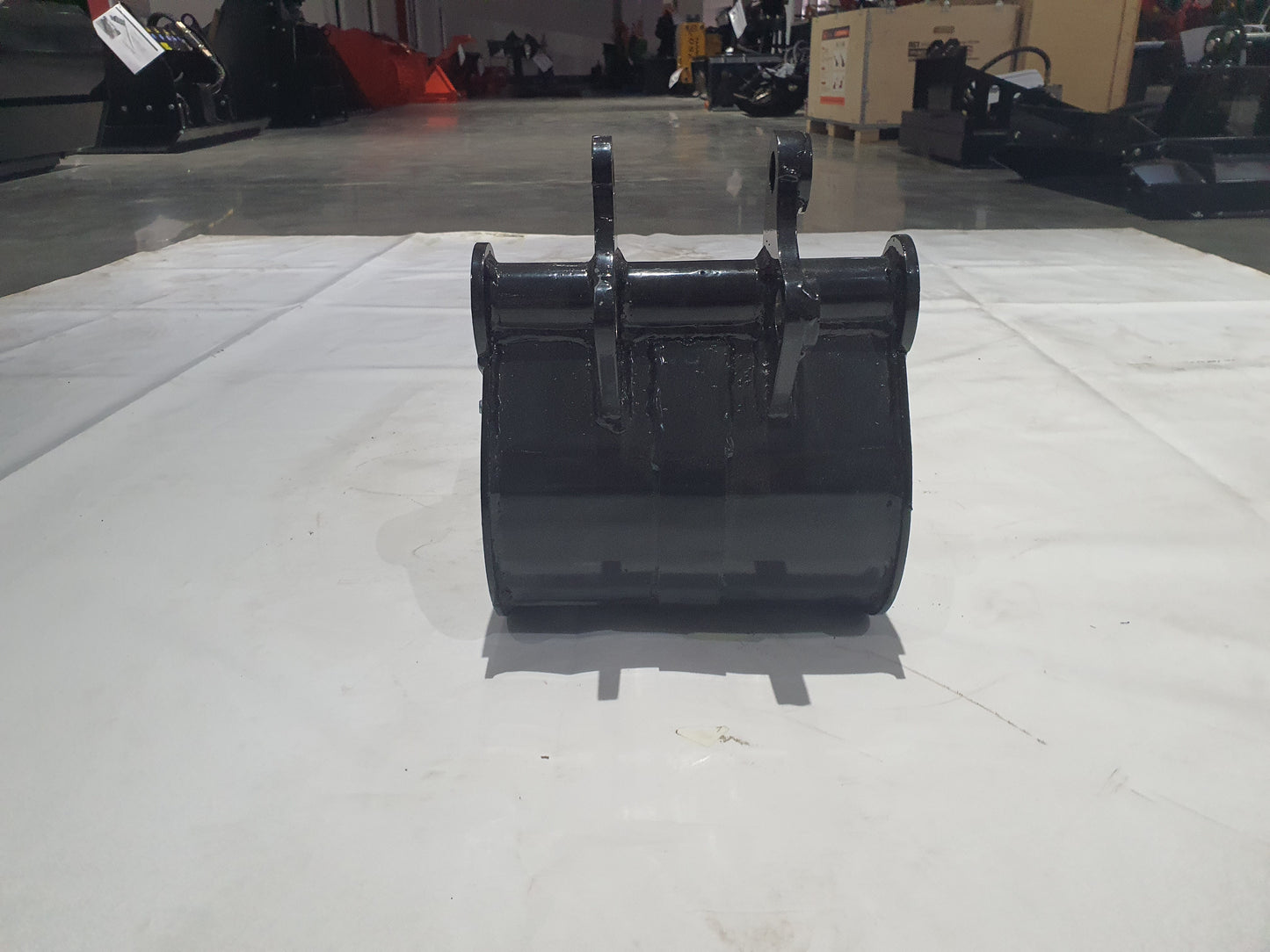 16" Bucket With Teeth For AGT Mini Excavators AGT-12EX-WD16