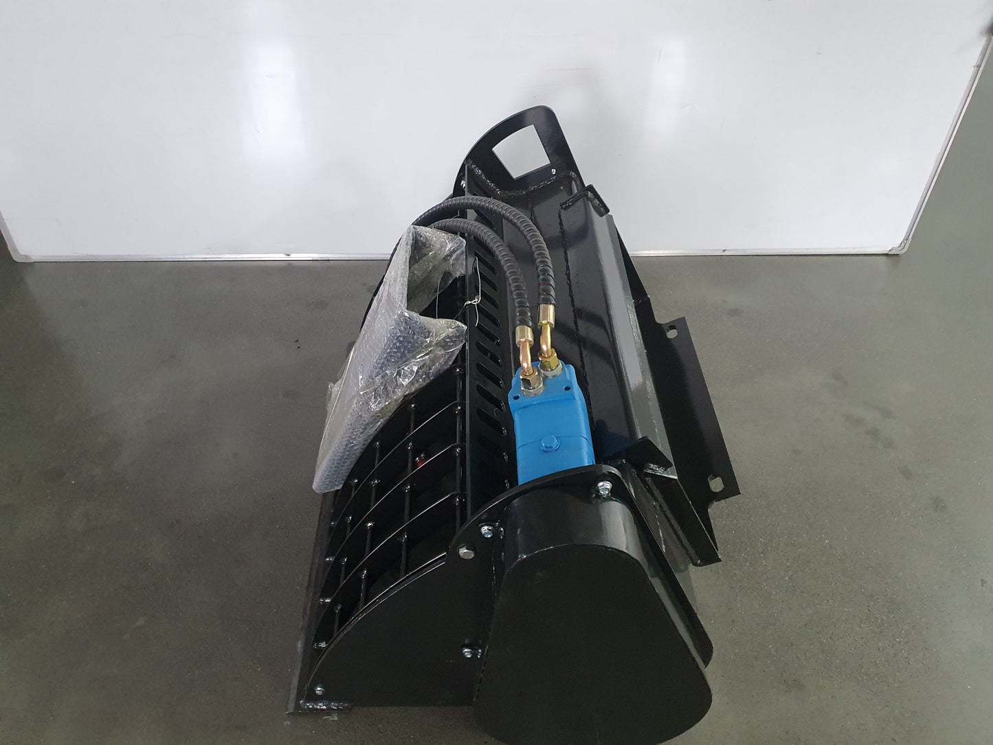 40" Concrete Cement Mixer Bucket Attachment for Mini Skid Steer Loader |  M-BKM