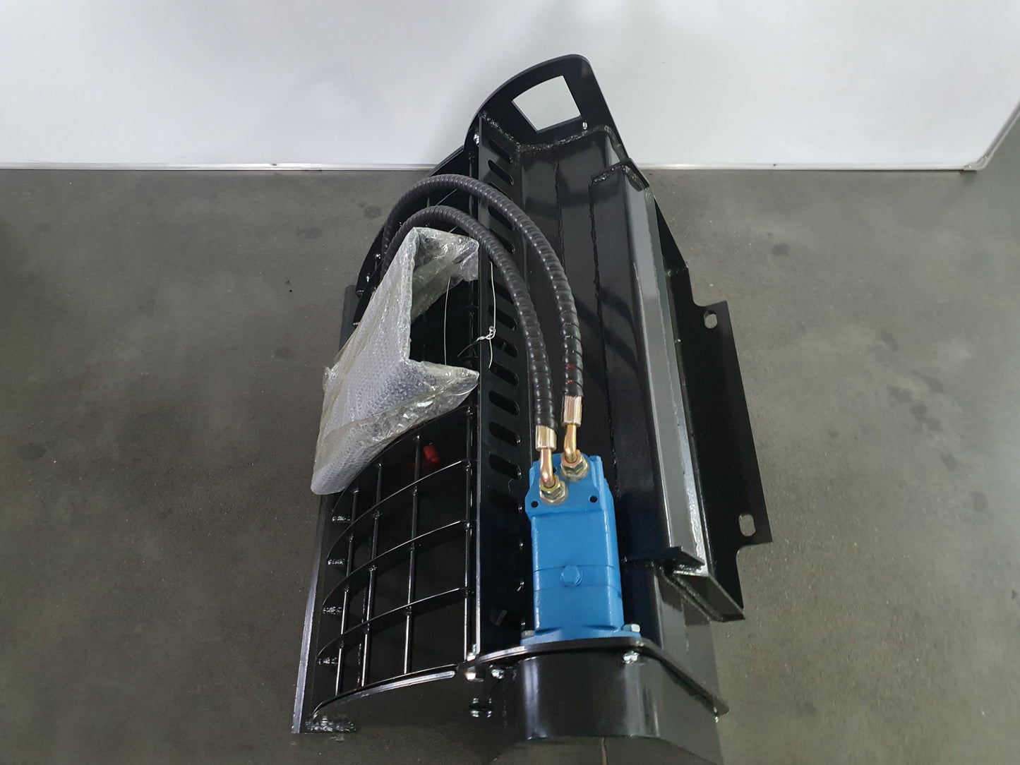 40" Concrete Cement Mixer Bucket Attachment for Mini Skid Steer Loader |  M-BKM