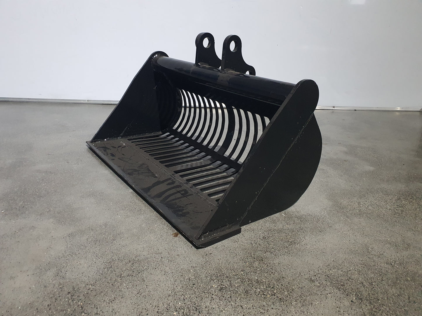 24" Riddle Bucket Skeleton Bucket For 1-2 TonMini Excavators |AGT-12EX-LD24B