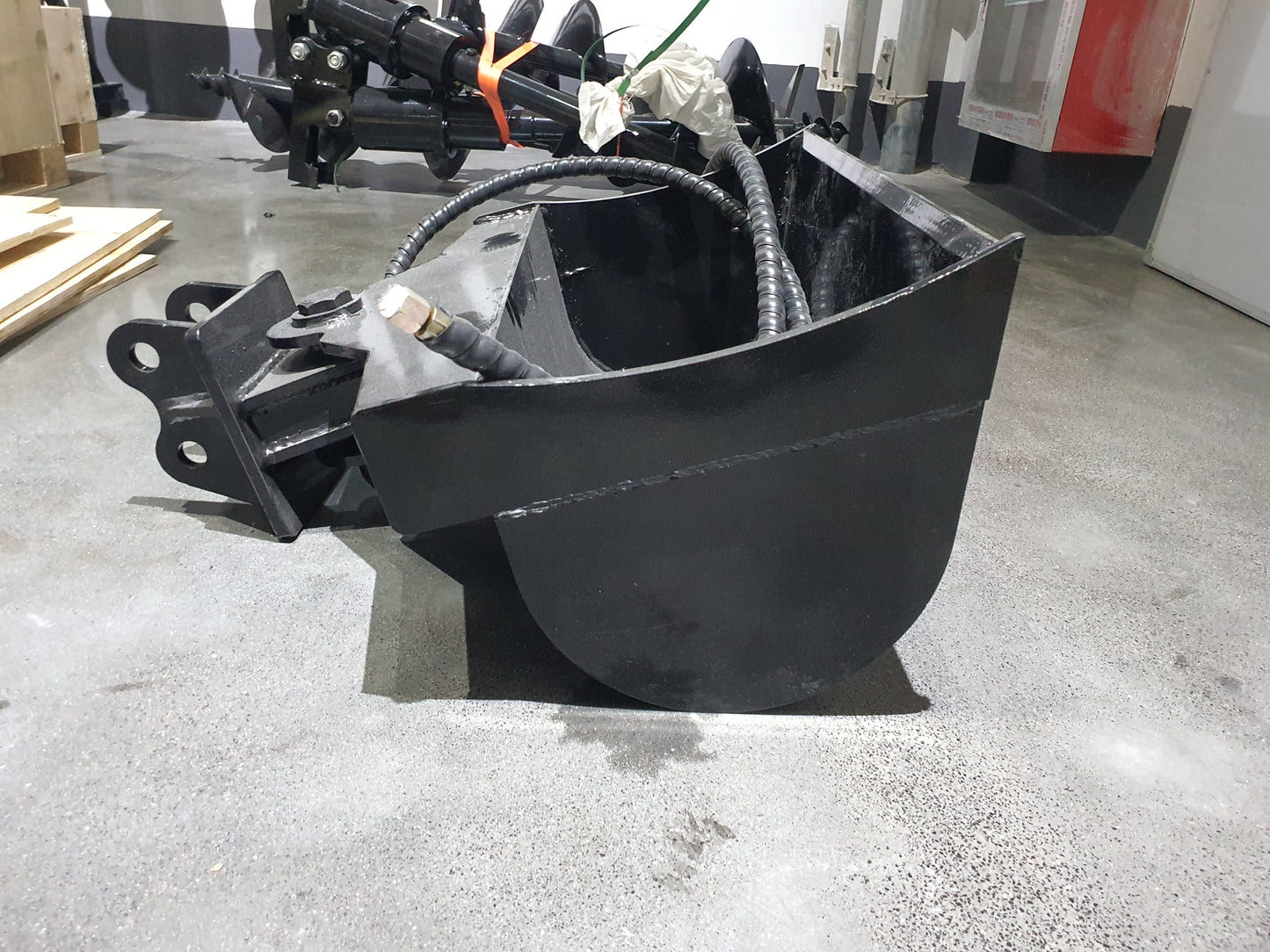 Tilt Bucket 24" 32“ and 40”  for AGT Mini Excavators 12EX-QXD