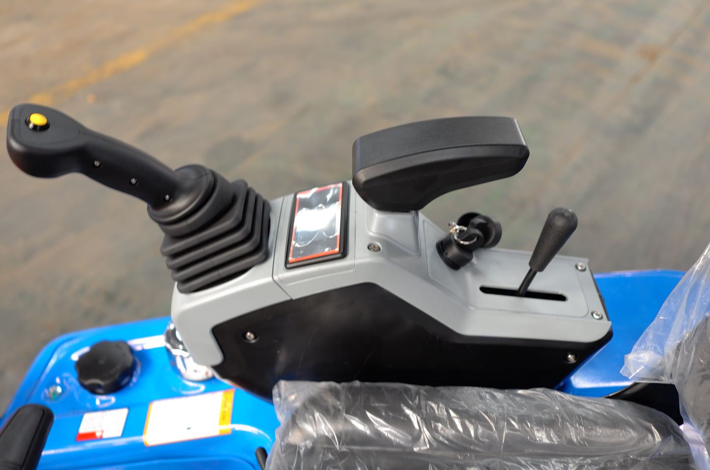 1.3Ton 13.7HP Mini Excavator Digger Diesel Kubota EPA Engine Crawler DM20