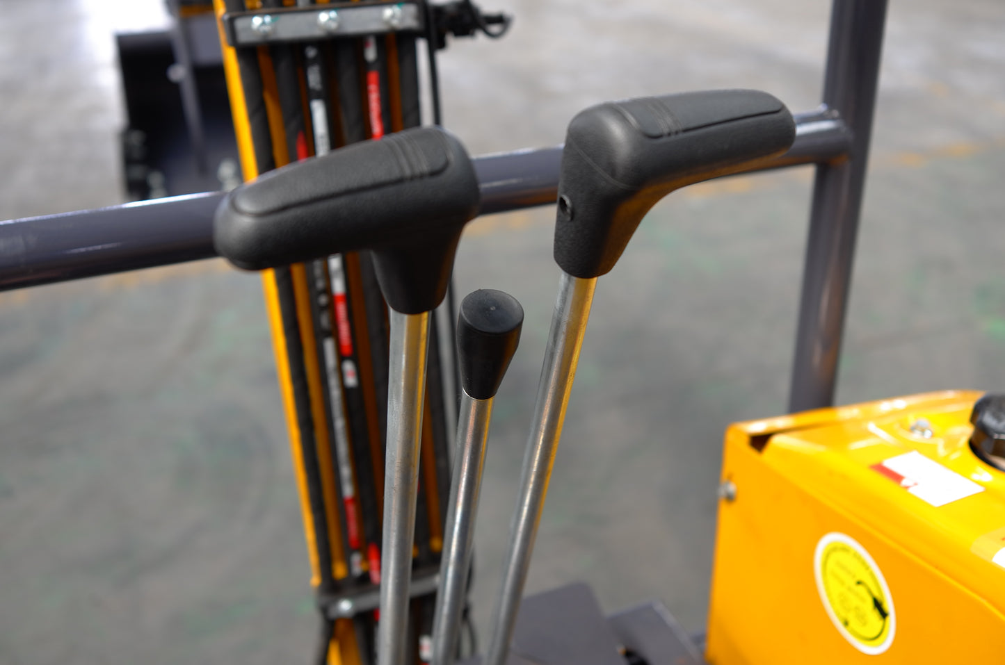 1.2TonMini Excavator Digger 23HP Gasoline Engine with Hydraulic Thumb |   MX20R