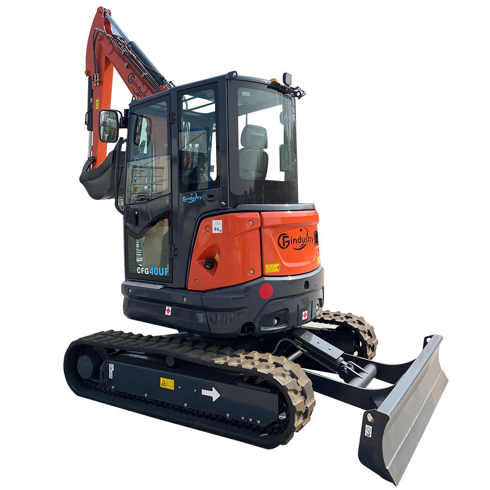 4-Ton Mini Excavator with Kubota Engine With Hydraulic Thumb  | CFG-40UF
