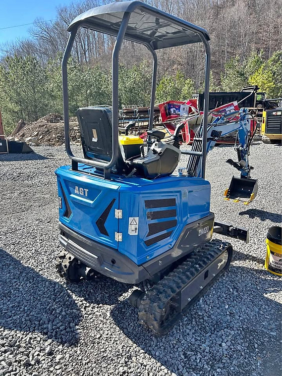 1.3Ton 13.7HP Mini Excavator Digger Diesel Kubota EPA Engine Crawler DM20