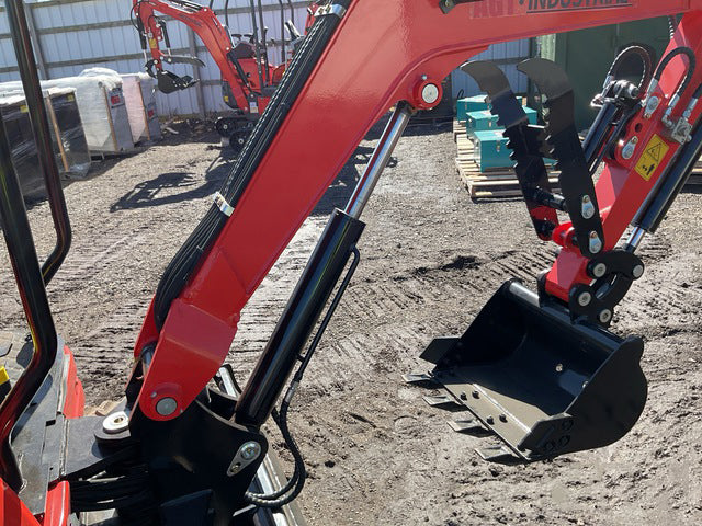 2.8 Ton Kubota Diesel Engine Minexcavator W/ Enclosed Cab QK30K