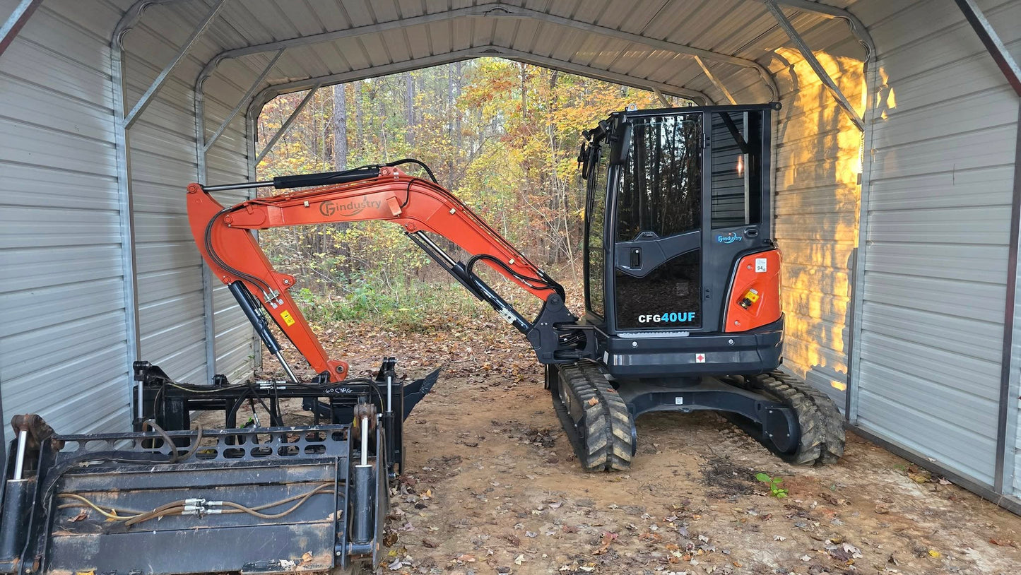 4 Ton Mini Excavator with Kubota Diesel Engine, Cabin/Canopy, Hydraulic Thumb | CFG-40UF
