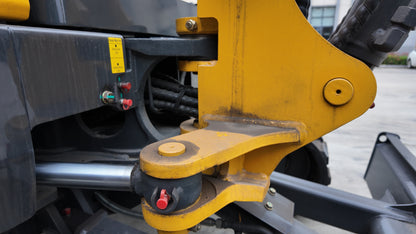 2.8 Ton Yanmar Diesel Engine Miniexcavator W/ Hydraulic Thumb CFG-STE35SR