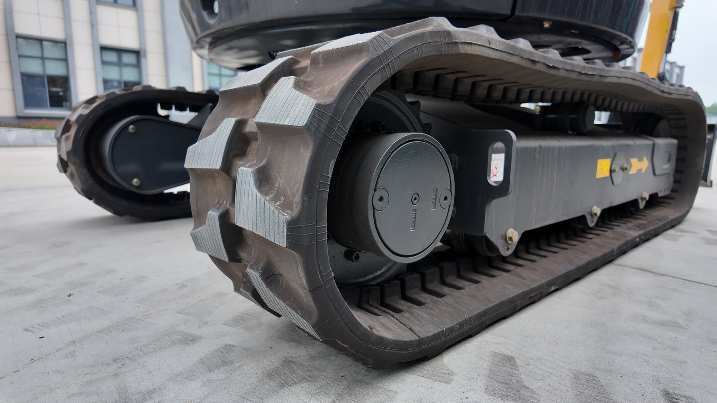 2.8 Ton Yanmar Diesel Engine Miniexcavator W/ Hydraulic Thumb CFG-STE35SR