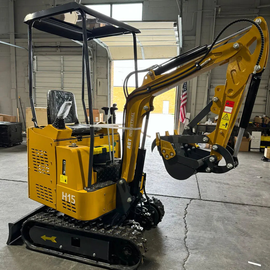 AGT 1 Ton Mini Excavator 13.5HP RATO Engine w/ Pilot Control | AGT-H15R