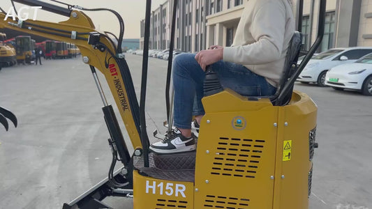 1 ton, 13.5HP RATO Mini Excavator w/ pilot control system | AGT-H15R