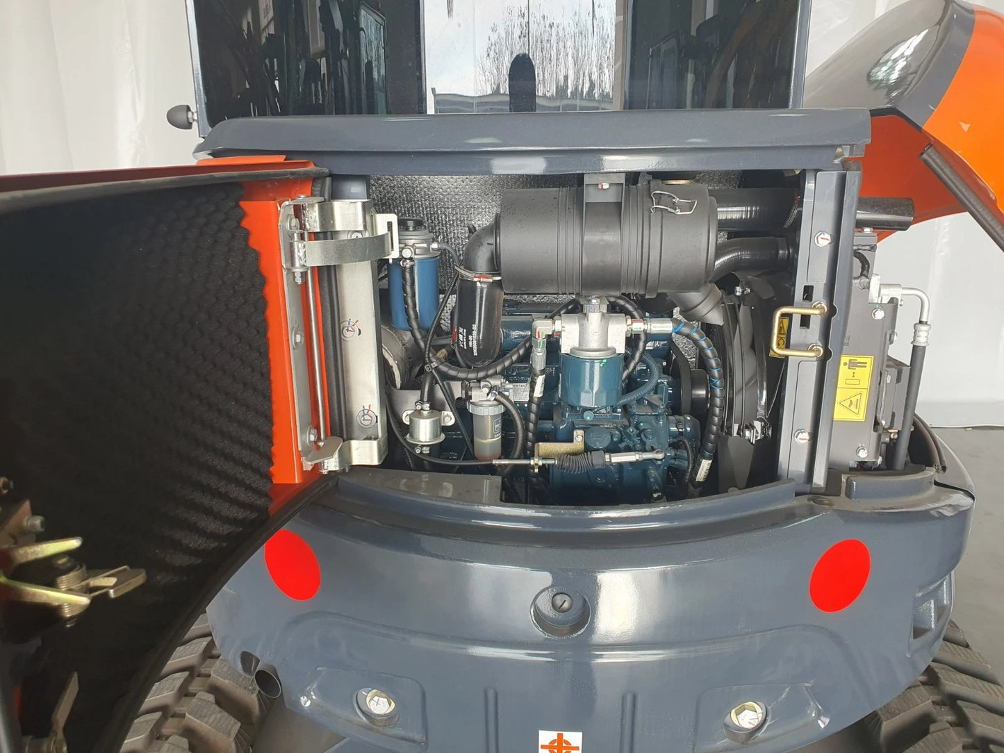 4 Ton Mini Excavator with Kubota Diesel Engine, Cabin/Canopy, Hydraulic Thumb | CFG-40UF