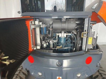 4 Ton Mini Excavator with Kubota Diesel Engine, Cabin/Canopy, Hydraulic Thumb | CFG-40UF